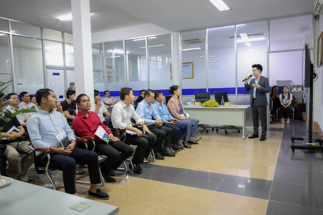Banjaran AMC Conducts 3rd Round Roadshow Workshop at ACLEDA Bank Pur Senchey Branch